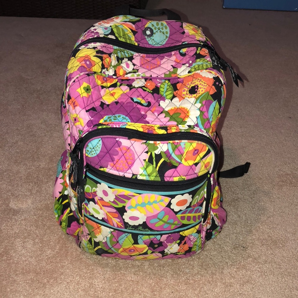 vera bradley bookbag.side cup holders,3 pockets